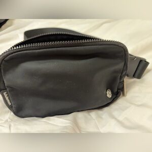 Lululemon  Black Women' belt Bag